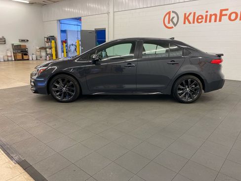 Used 2025 Toyota Corolla SE w/ SE Premium Package FWD image 4