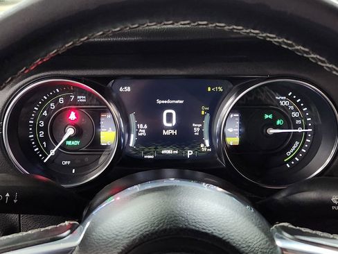 Used 2021 Jeep Wrangler Unlimited Sahara AWD/4WD image 24