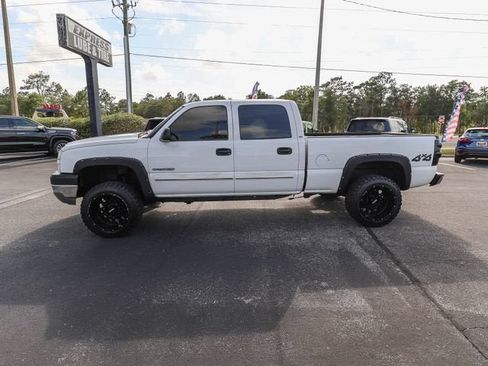 Used 2005 Chevrolet Silverado 2500 LS w/ Snow Plow Prep Package AWD/4WD image 5