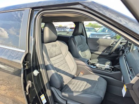 New 2026 Mitsubishi Outlander SE image 46