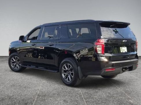 Used 2023 Chevrolet Suburban Z71 w/ Luxury Package AWD/4WD image 7
