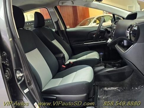 Used 2016 Toyota Prius C Two FWD image 16