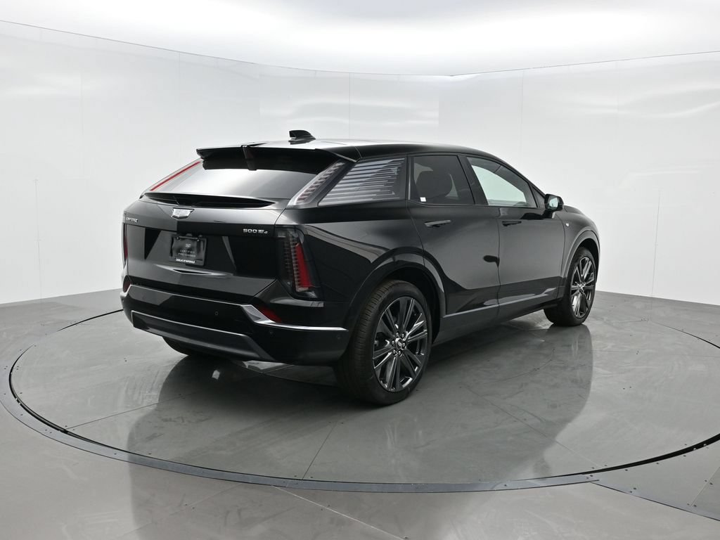 Certified 2025 Cadillac Optiq Sport 2 AWD/4WD image 6