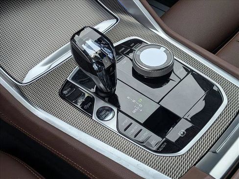 Used 2022 BMW X6 M50i w/ Executive Package image 17