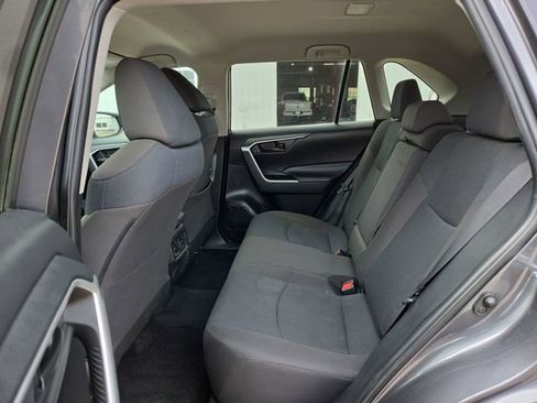 Used 2022 Toyota RAV4 LE FWD image 23