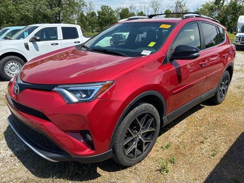 Used 2016 Toyota RAV4 SE AWD/4WD image 2