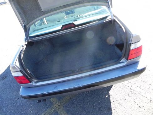 Used 1992 BMW 525i Sedan image 18