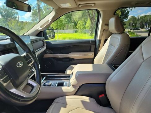 Used 2024 Ford Expedition Limited RWD image 21