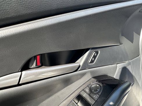 New 2025 MAZDA CX-30 AWD 2.5 S w/ Select Sport Pkg image 17