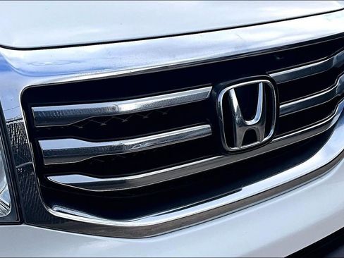 Used 2013 Honda Pilot Touring image 38