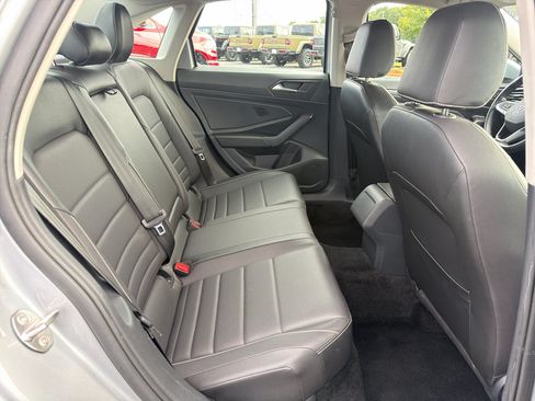 Used 2024 Volkswagen Jetta SE FWD image 26