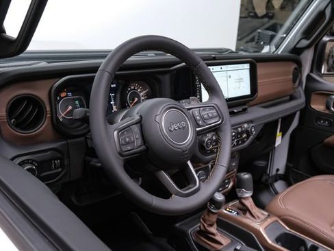 Used 2024 Jeep Wrangler Unlimited Rubicon 392 image 52