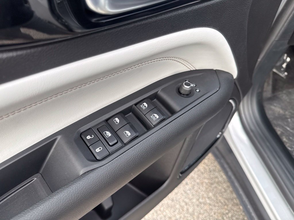 New 2026 Jeep Compass Limited AWD/4WD image 18