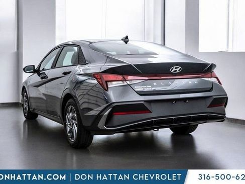 Used 2024 Hyundai Elantra SEL image 34