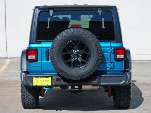 Used 2024 Jeep Wrangler Unlimited AWD/4WD image 54