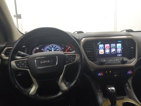 Used 2019 GMC Acadia Denali w/ Technology Package AWD/4WD image 22