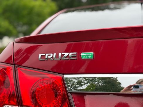 Used 2014 Chevrolet Cruze Diesel FWD image 6