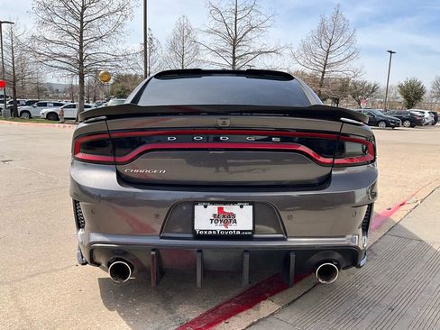 Used 2022 Dodge Charger SXT image 7