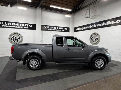 Used 2021 Nissan Frontier SV AWD/4WD image 2
