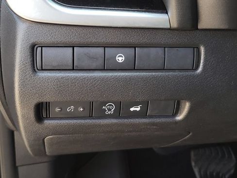 Used 2024 Nissan Rogue SL w/ SL Premium Package FWD image 22