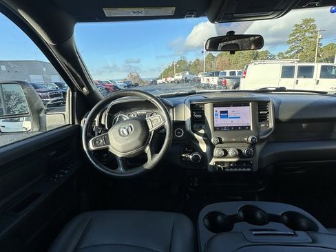 Used 2023 RAM 2500 Tradesman w/ Chrome Appearance Group image 18