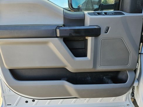 Used 2019 Ford F350 XL w/ Power Equipment Group AWD/4WD image 12