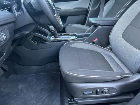 Used 2024 Chevrolet TrailBlazer LT w/ Convenience Package image 10