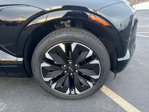 Certified 2025 Chevrolet Blazer EV RS image 10