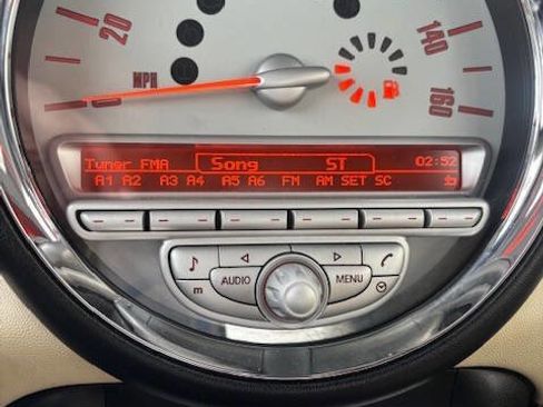 Used 2010 MINI Cooper S image 9