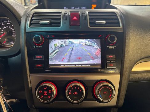 Used 2015 Subaru Crosstrek 2.0i Premium w/ Moonroof Package image 18