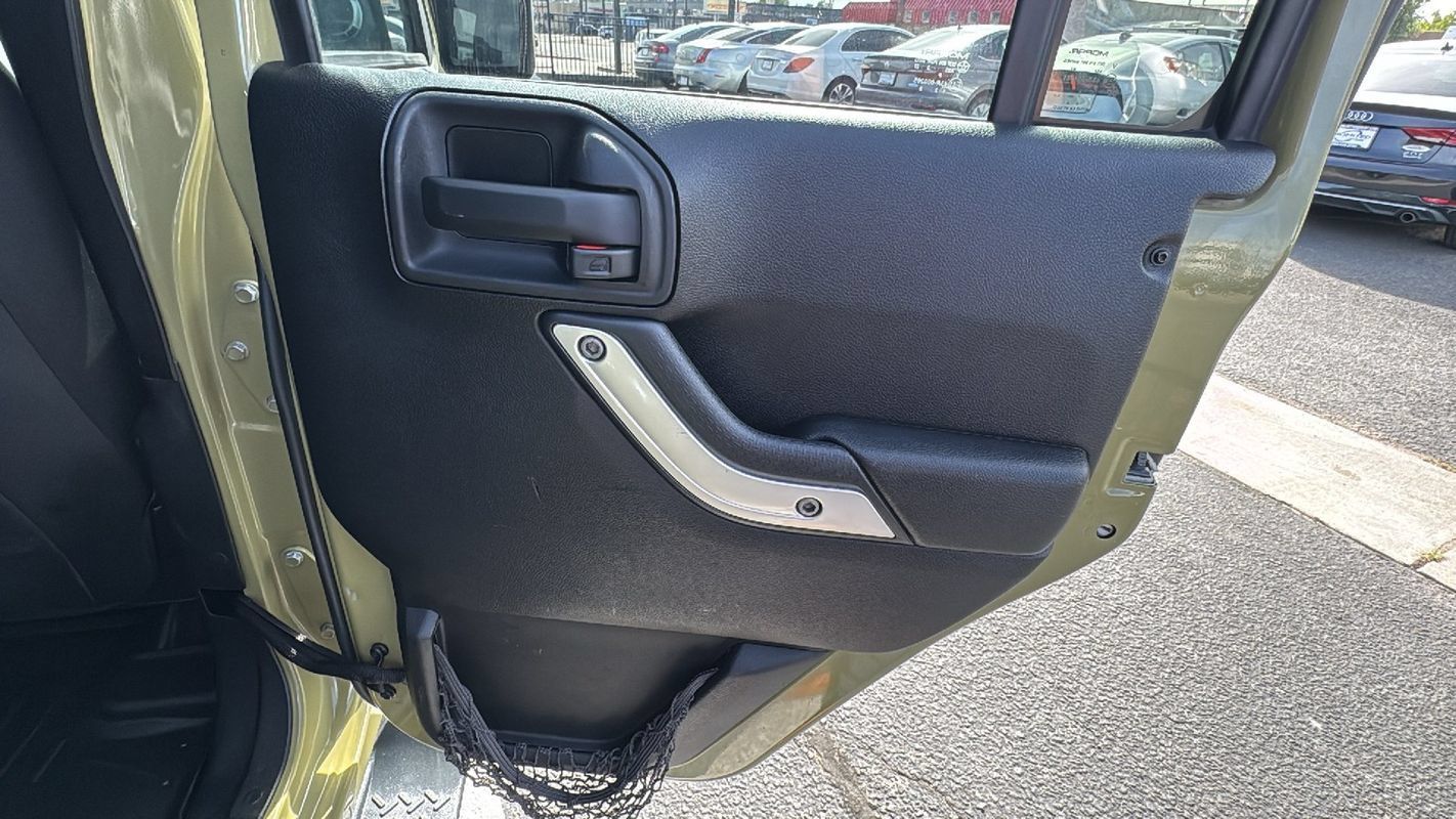 Used 2013 Jeep Wrangler Unlimited Sport AWD/4WD image 20