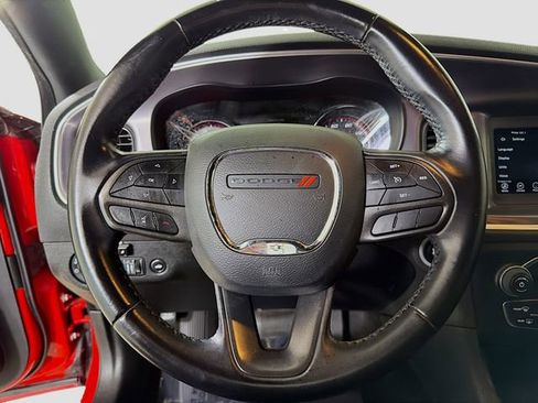 Used 2020 Dodge Charger SXT w/ Blacktop Package image 9