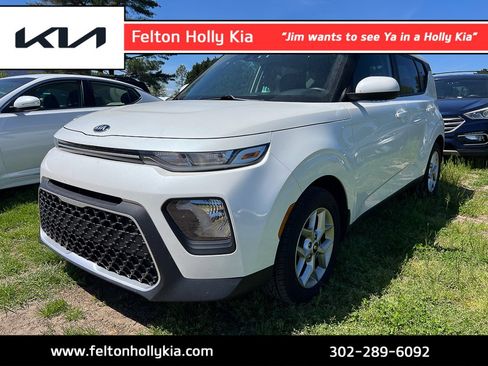 Used 2020 Kia Soul S FWD image 1