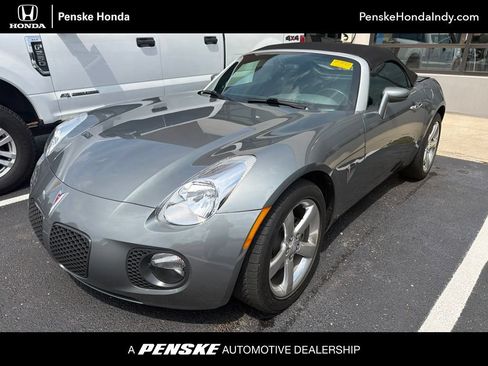 Used 2007 Pontiac Solstice GXP w/ Premium Package RWD image 1