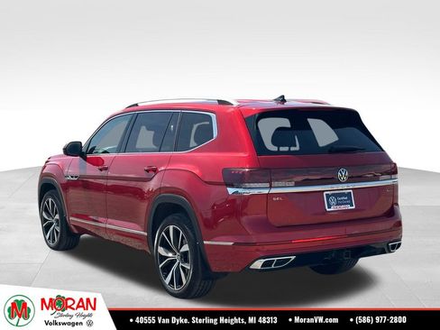 Used 2024 Volkswagen Atlas SEL Premium R-Line AWD/4WD image 3