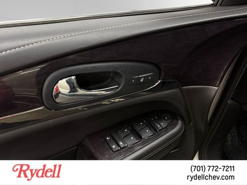 Used 2017 Buick Enclave Premium AWD/4WD image 11