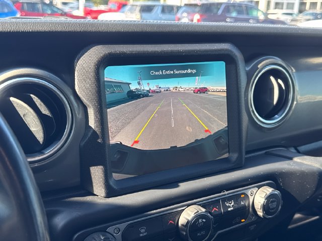 Used 2022 Jeep Gladiator Overland AWD/4WD image 22