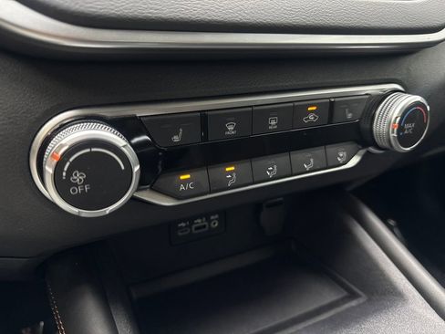 Used 2022 Nissan Altima 2.0 SR FWD image 65