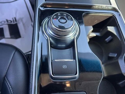 Used 2019 Ford Edge SEL w/ Equipment Group 201A image 22