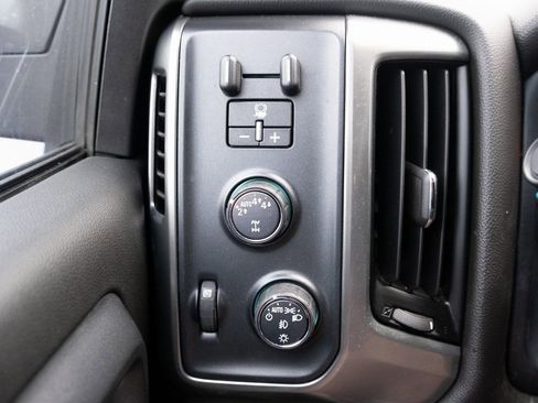 Used 2018 Chevrolet Silverado 1500 LT w/ All Star Edition image 11