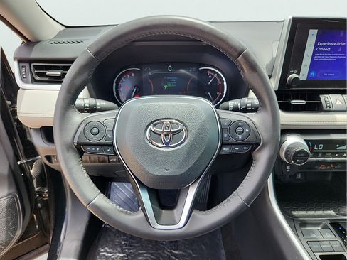Used 2024 Toyota RAV4 XLE Premium FWD image 18
