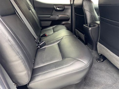 Used 2023 Toyota Tacoma 4x4 Double Cab image 40