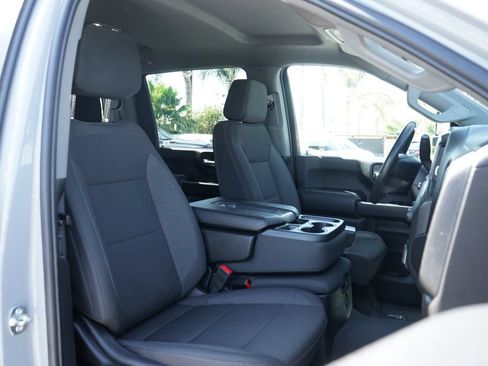 Used 2025 Chevrolet Silverado 2500 Custom w/ Custom Value Package RWD image 38