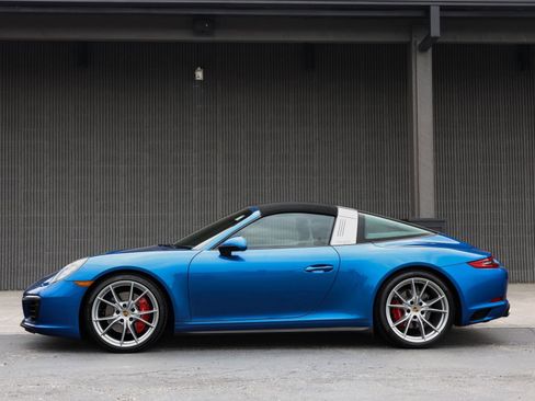 Used 2017 Porsche 911 Targa 4S image 18