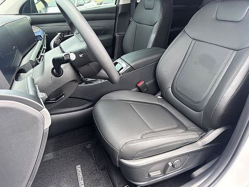 New 2026 Hyundai Tucson SEL Plus FWD image 8