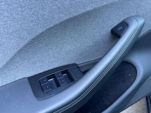 Used 2024 Tesla Model 3 Standard Range RWD image 10