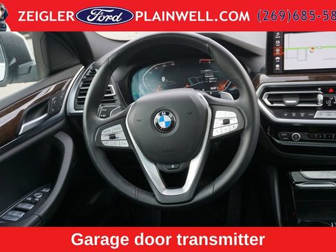 Used 2025 BMW X4 xDrive30i AWD/4WD image 15