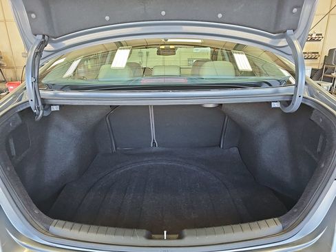 Used 2017 Hyundai Elantra Limited w/ Limited Ultimate Package 09 image 12