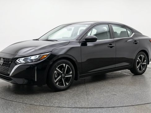 Used 2025 Nissan Sentra SV FWD image 3