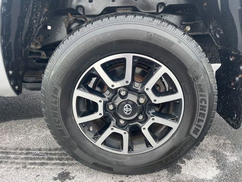Used 2019 Toyota Tundra Limited image 12